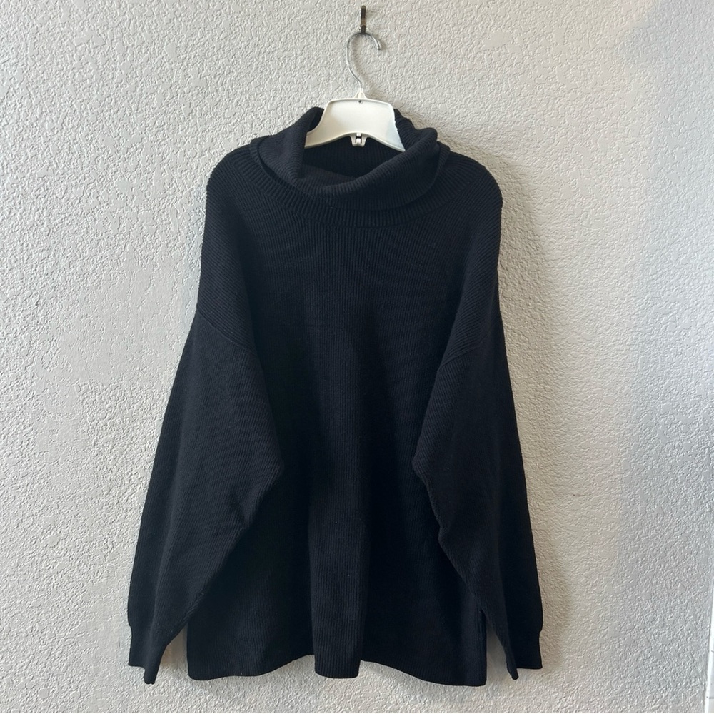 Free People Women's Softly Structured Tunic Sweater Sz M Black Turtleneck Boho